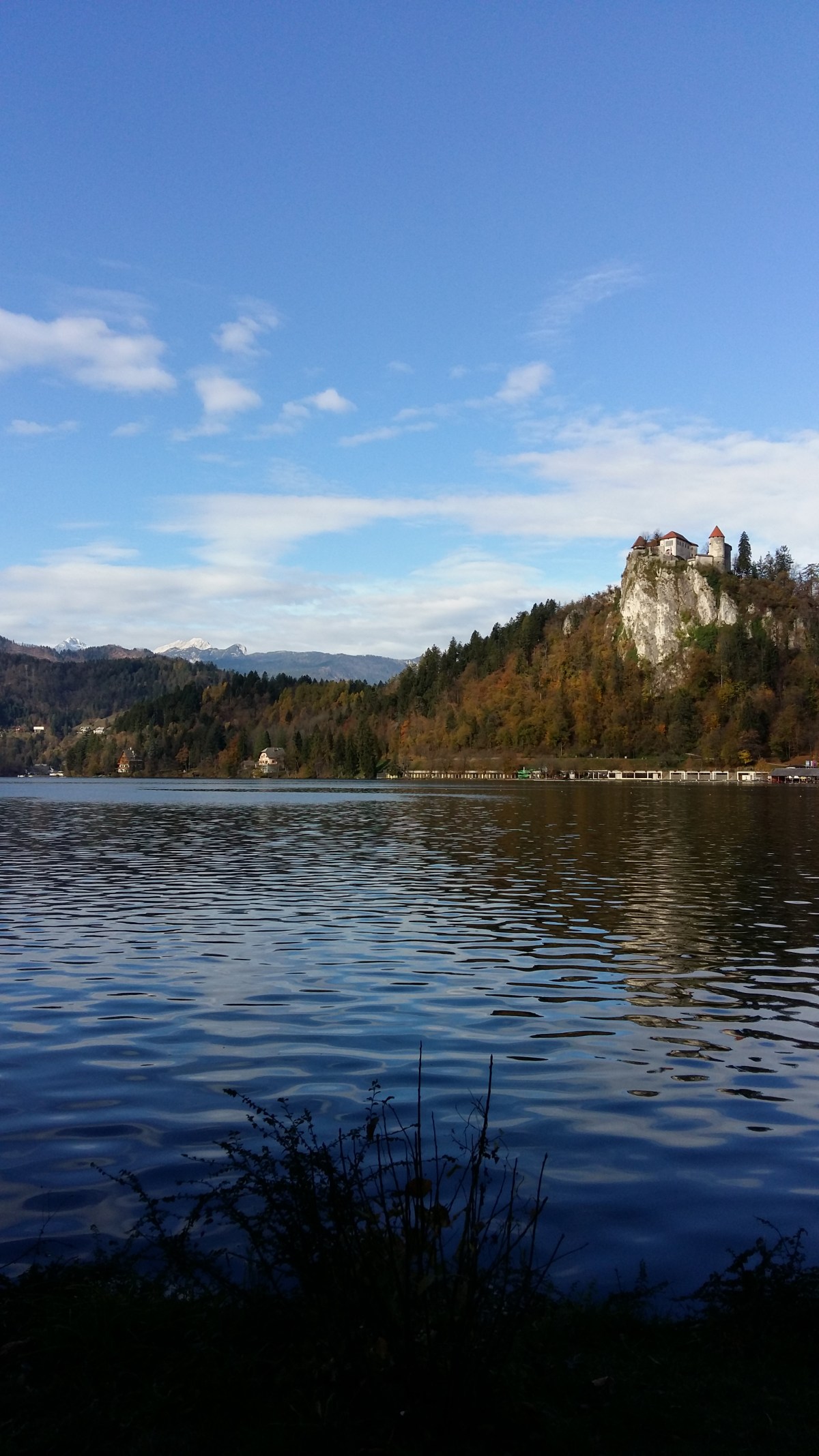 Slovene listening and reading pravljica Zakleti Zaklad Part&nbsp;1