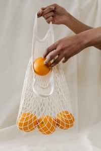 Crochet bag with tangerines 